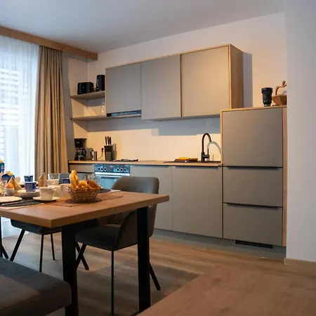 Dorhoam Apartment *